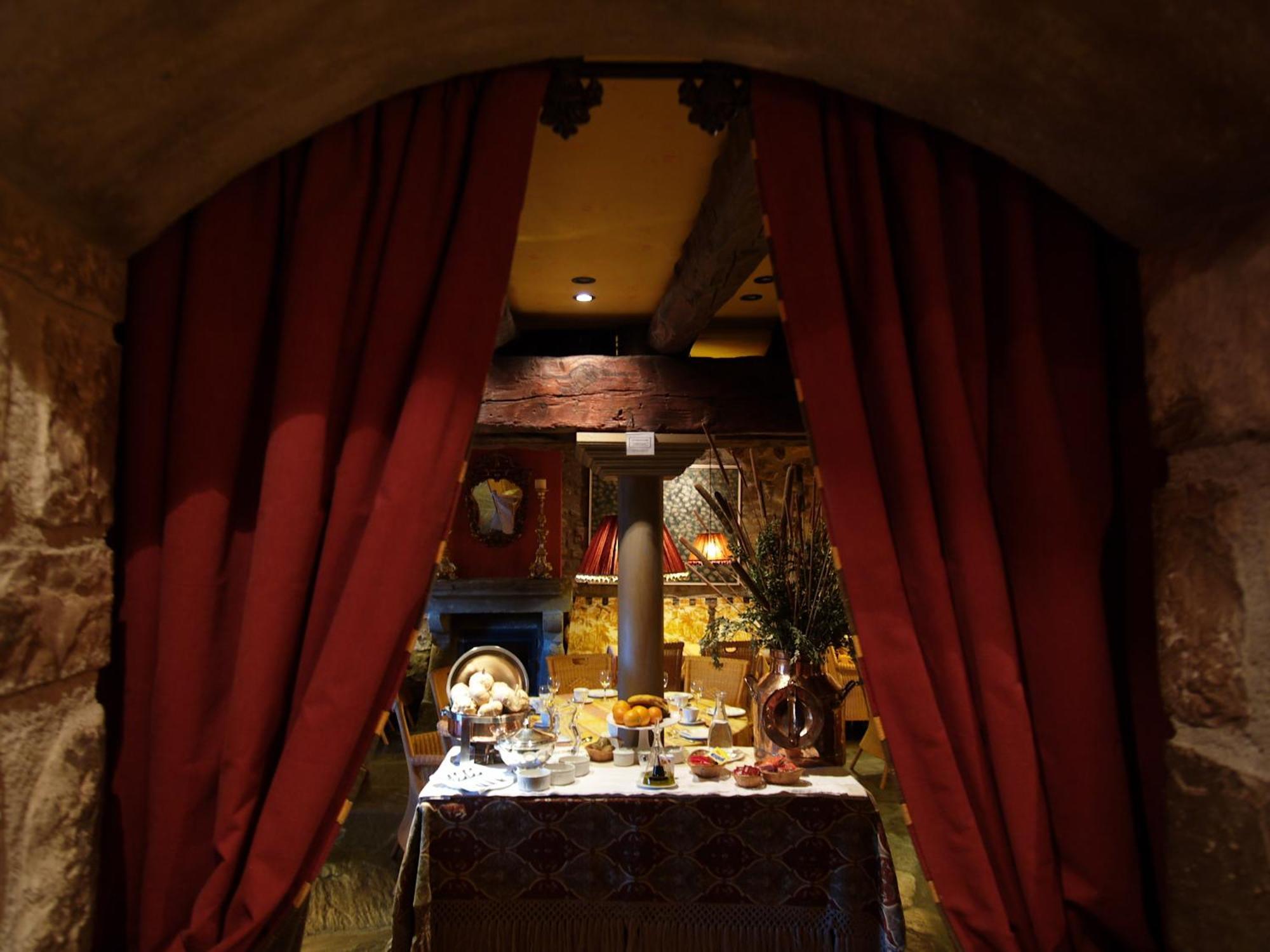 Hotel Almud Sallent De Gallego Bagian luar foto