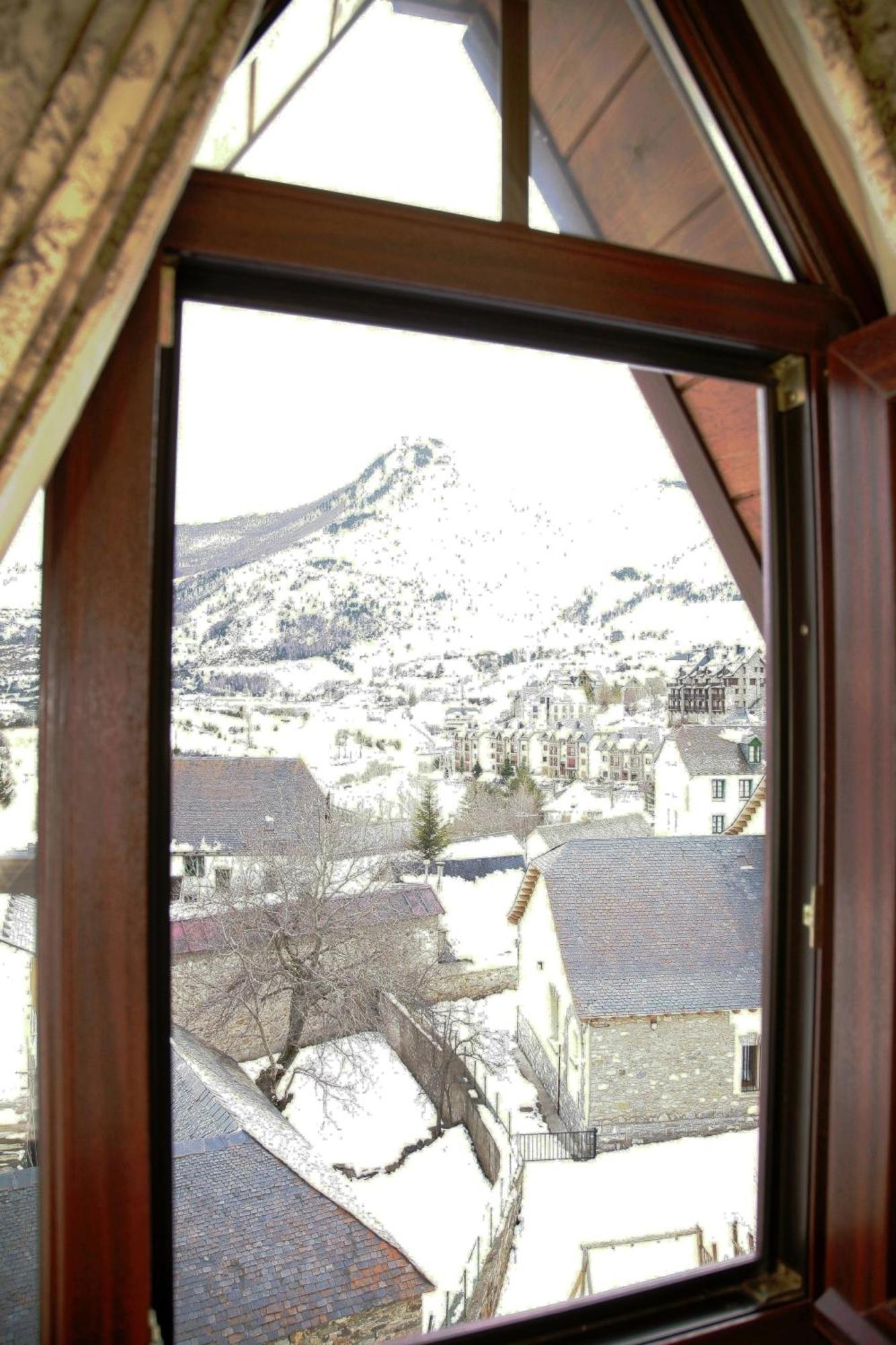Hotel Almud Sallent De Gallego Ruang foto