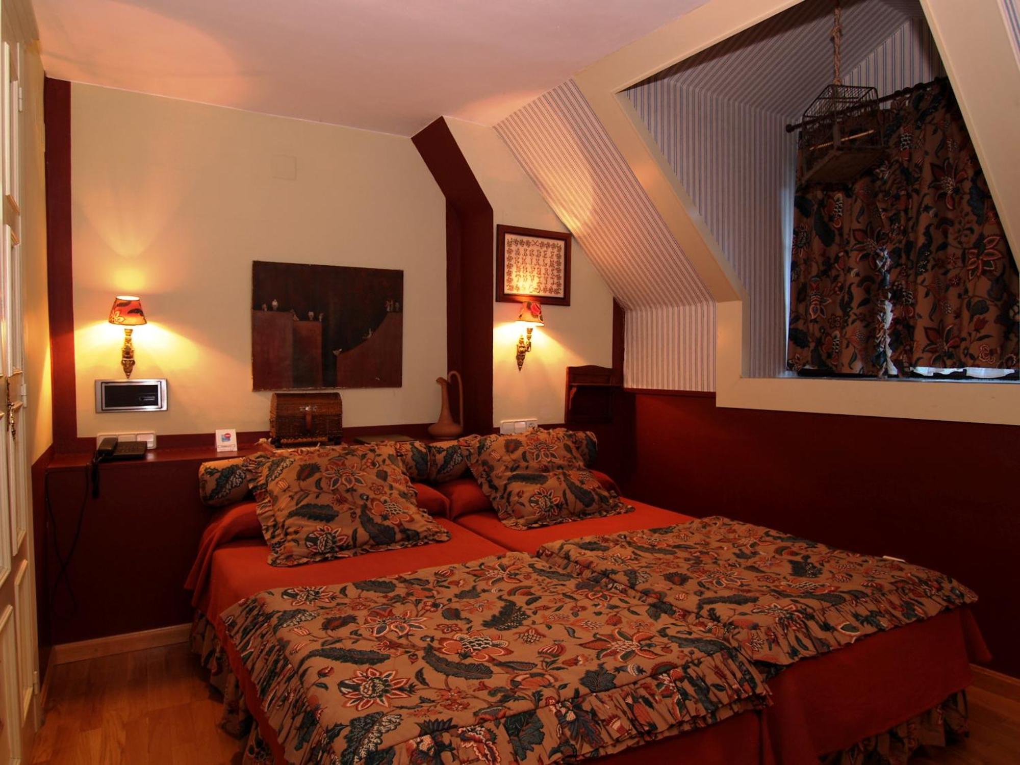 Hotel Almud Sallent De Gallego Ruang foto