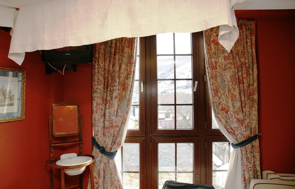 Hotel Almud Sallent De Gallego Ruang foto